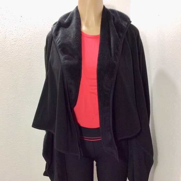 lululemon athletica Jackets & Blazers - Lululemon Presence of Mind wrap jacket